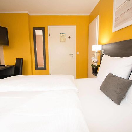 שטראסן Bivius Hotel Restaurant Luxembourg מראה חיצוני תמונה