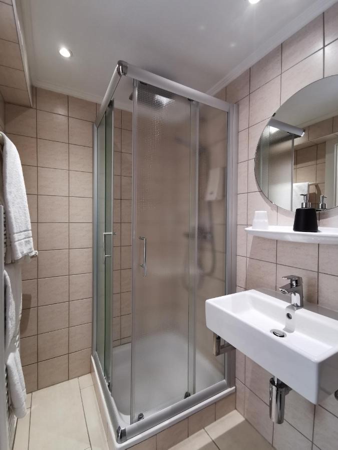 שטראסן Bivius Hotel Restaurant Luxembourg מראה חיצוני תמונה
