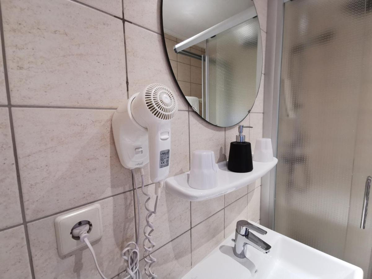 שטראסן Bivius Hotel Restaurant Luxembourg מראה חיצוני תמונה