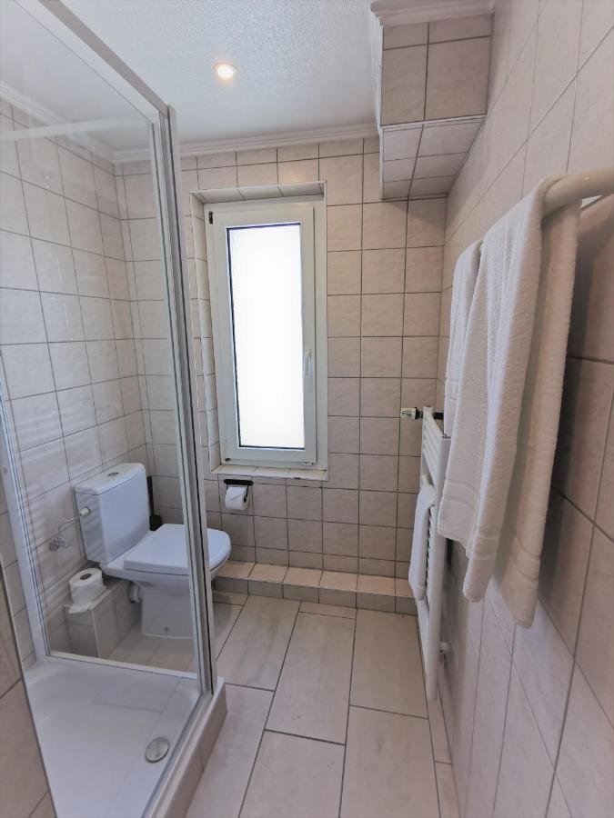 שטראסן Bivius Hotel Restaurant Luxembourg מראה חיצוני תמונה