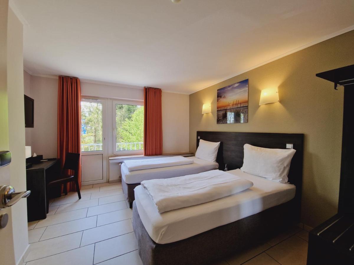 שטראסן Bivius Hotel Restaurant Luxembourg מראה חיצוני תמונה