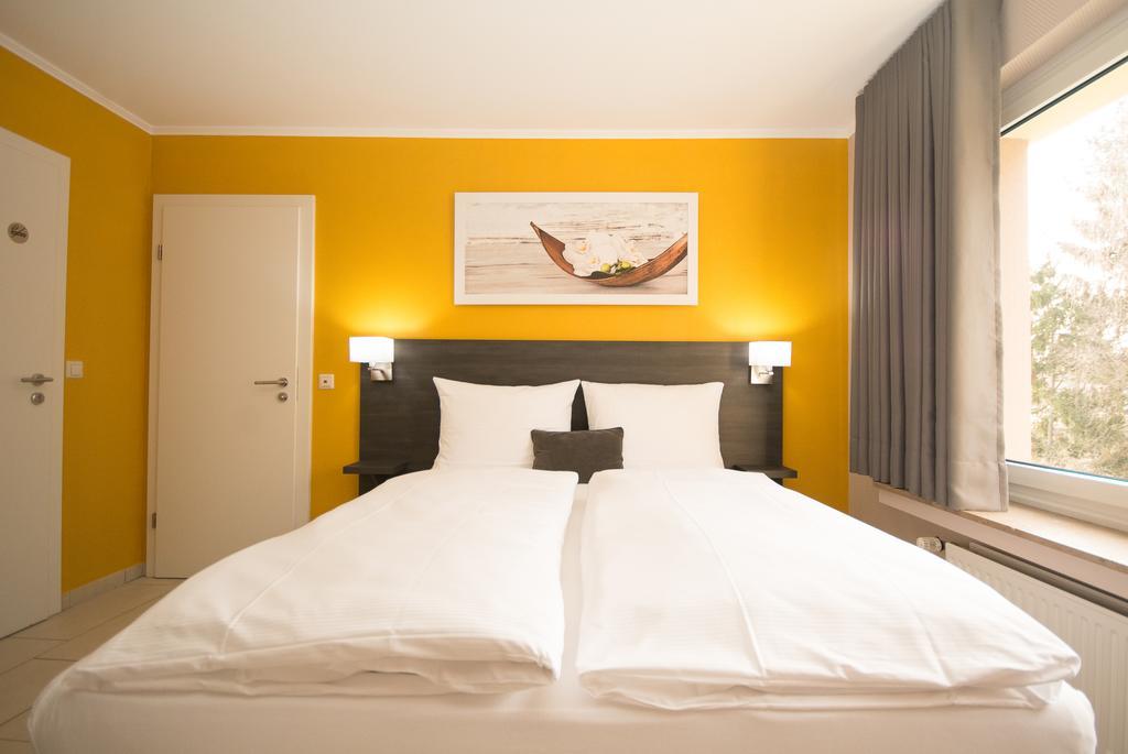 שטראסן Bivius Hotel Restaurant Luxembourg מראה חיצוני תמונה
