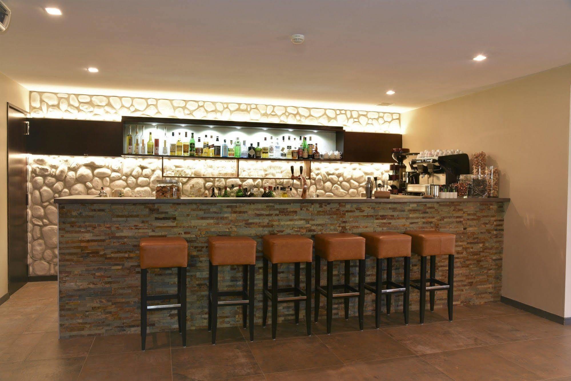 שטראסן Bivius Hotel Restaurant Luxembourg מראה חיצוני תמונה